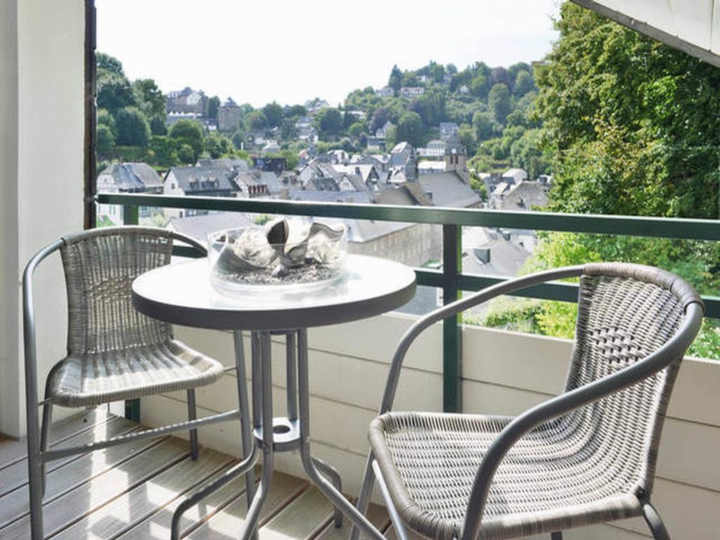 Eleganza Monschau Room photo